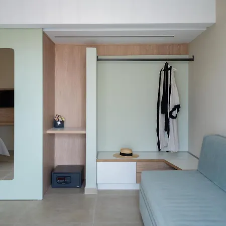 Village Esperia Potos