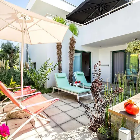 Village Esperia Apartment *