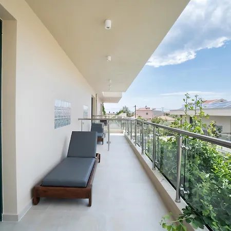 Apartament Village Esperia Potos