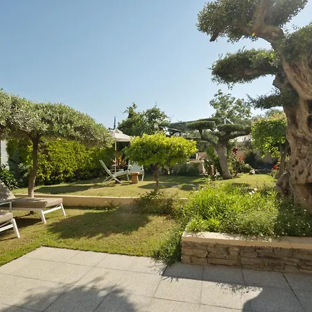 Village Esperia דירה