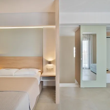 Apartment Village Esperia Potos